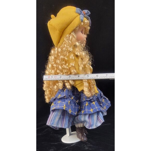 Vintage Debbie by Visconti Porcelain Doll from the Debbie Doll Collection - Picture 15 of 16